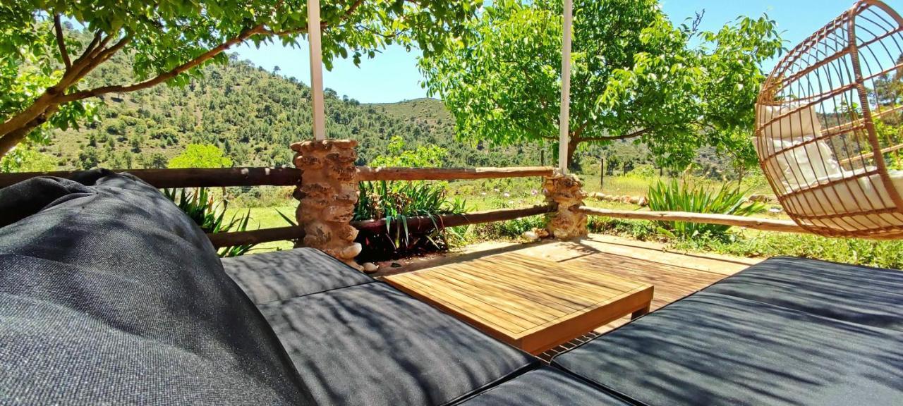 Esencia Lodge - Luxurious Off-Grid Cabin Retreat Альмуньекар Экстерьер фото