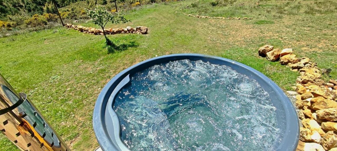 Esencia Lodge - Luxurious Off-Grid Cabin Retreat Альмуньекар Экстерьер фото
